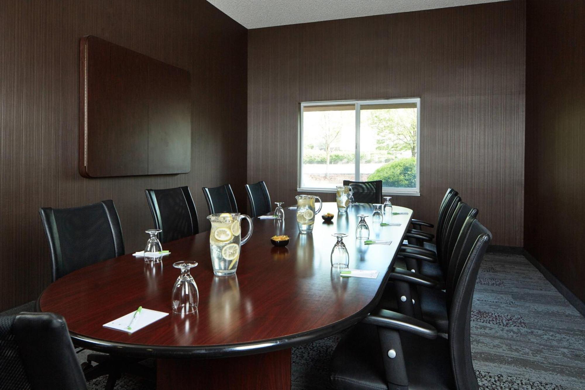 Courtyard By Marriott Portland Southeast/Clackamas Exterior photo