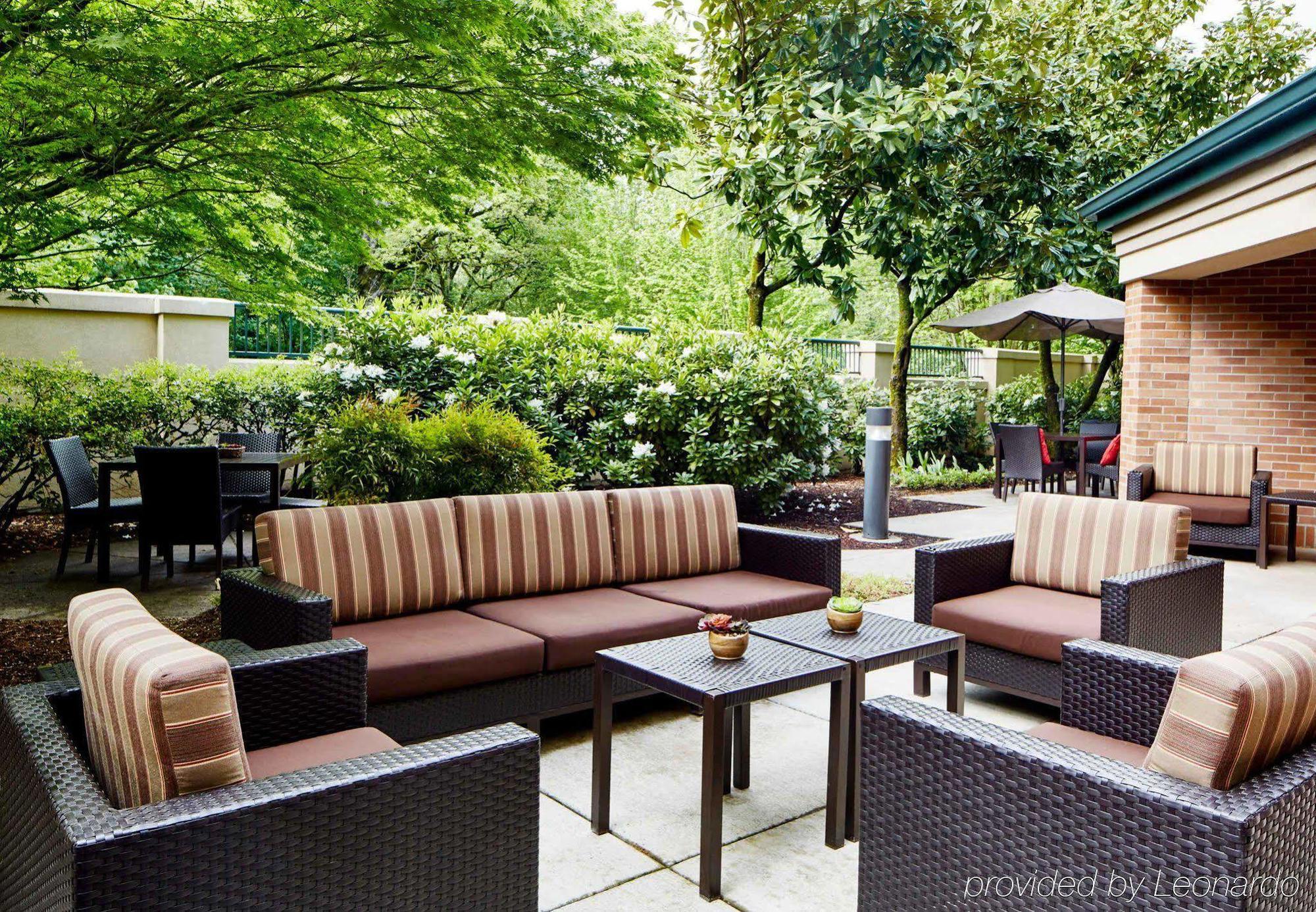 Courtyard By Marriott Portland Southeast/Clackamas Exterior photo