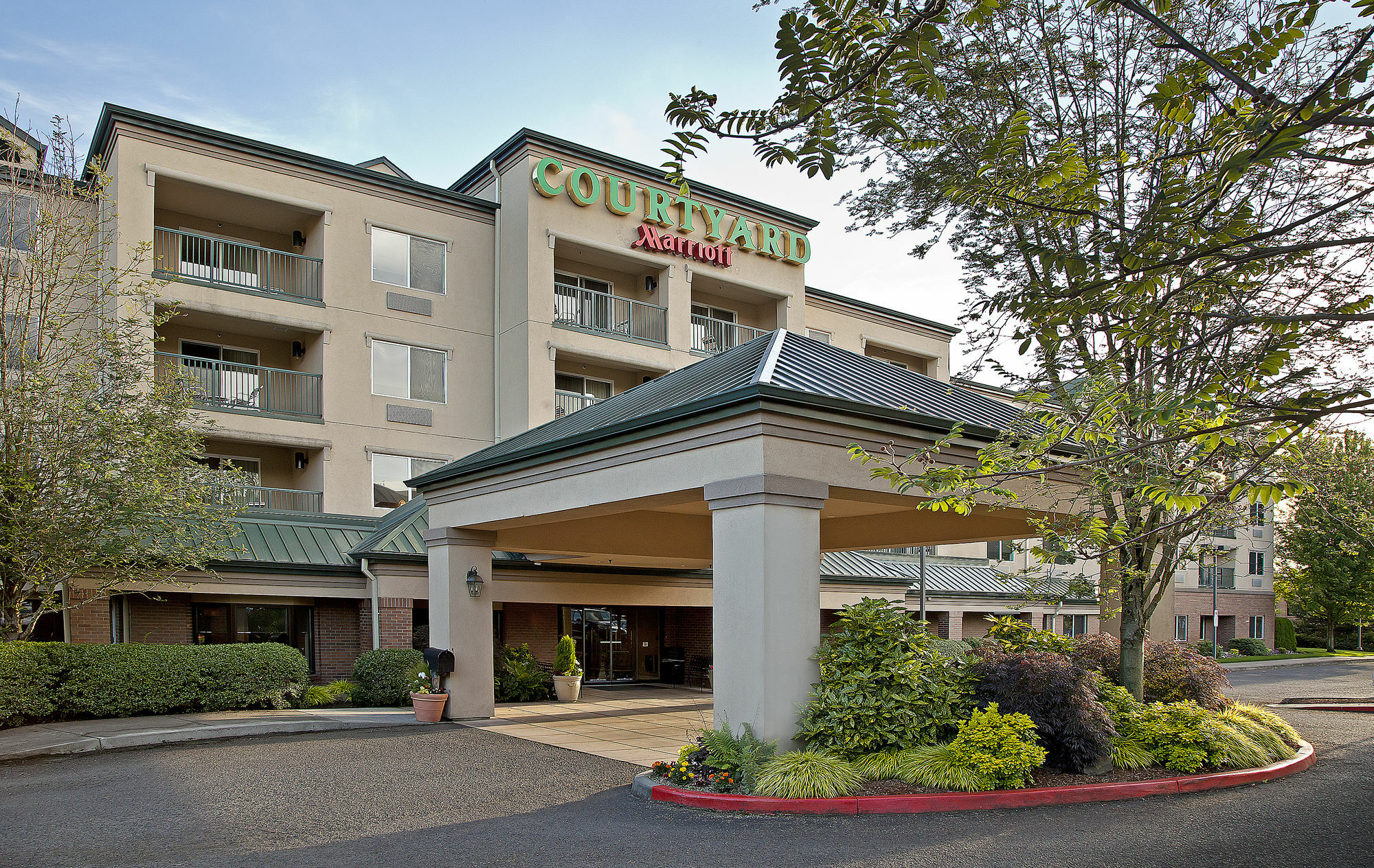 Courtyard By Marriott Portland Southeast/Clackamas Exterior photo