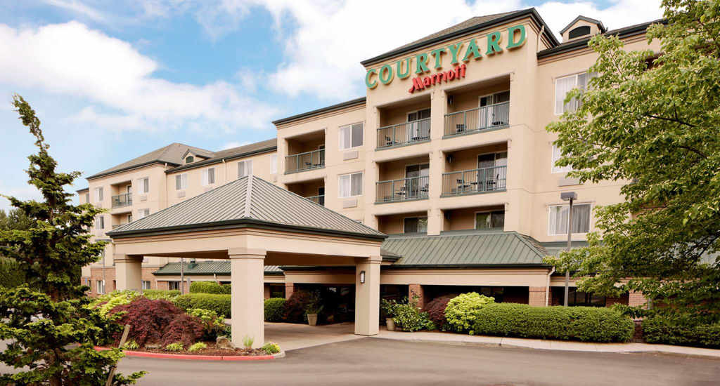 Courtyard By Marriott Portland Southeast/Clackamas Exterior photo