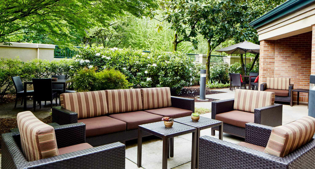 Courtyard By Marriott Portland Southeast/Clackamas Exterior photo